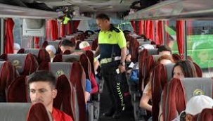 Otobüs ve minibüslerde tüm yolcular emniyet kemeri takacak