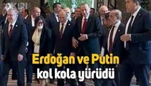 Erdoğan ve Putin kol kola yürüdü