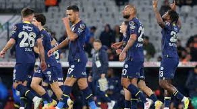 Lider Fenerbahçe durdurulamıyor! İstanbulspor 2-5 Fenerbahçe