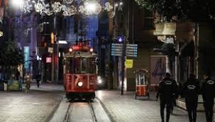 Uzmanlar valiliğin İstiklal Caddesi kısıtlamalarına sert tepki gösterdi