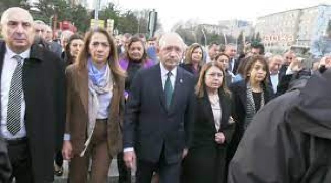 Kemal Kılıçdaroğlu Adalet Bakanlığı'na yürüyor