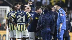 Spor yazarları, Fenerbahçe'nin performansını yorumladı