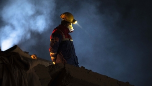 Köşe yazarları, 7. gününde deprem felaketini yazdı