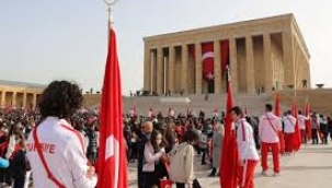 Anıtkabir'de 23 Nisan töreni düzenlendi