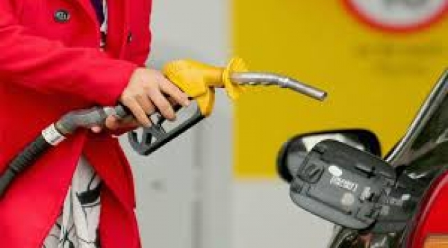 Benzine büyük zam... Güncel benzin ve motorin fiyatları