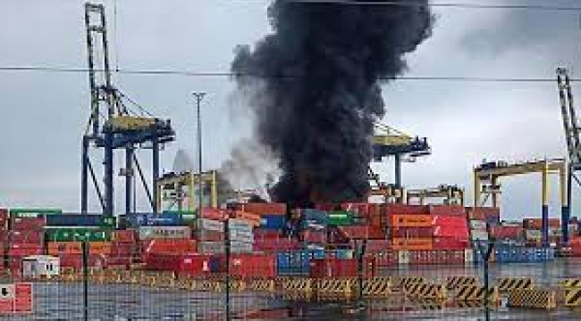 İskenderun Limanı'nda bin 730 konteyner yandı