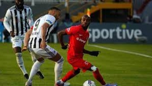 Kartal zafere kanatlandı! Ümraniyespor:0 Beşiktaş:2