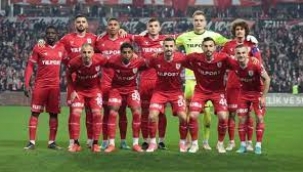 Süper Lig'e çıkan ilk takım belli oldu!