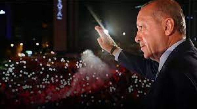 Erdoğan Kısıklı'da halka hitap ediyor: Bay, bay, bay Kemal