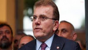 Vecdet Öz Araba devrildikten sonra yol gösteren kıymetli aydınlarımıza