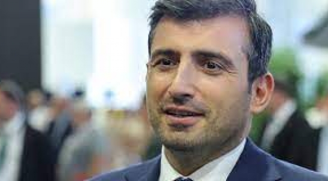 Selçuk Bayraktar'dan kendisini tanımayan görevliye: I am Selçuk Bayraktar