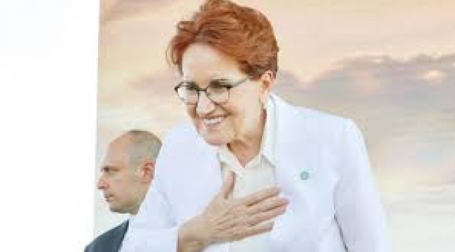Akşener hezeyan hâlinde, memurlar can derdinde