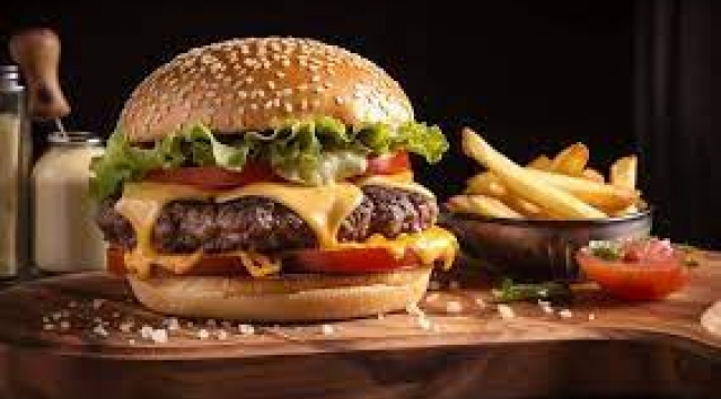 7 Yetişkinden 1'i İşlenmiş Gıda Bağımlısı!