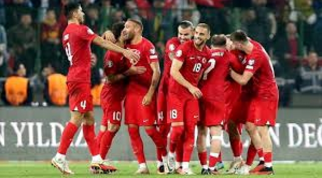 Spor yazarları, Türkiye-Letonya maçını yorumladı