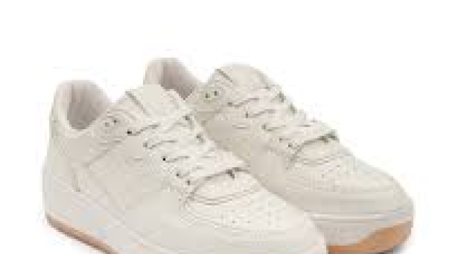 Sneaker ve Spor Ayakkabı Farkı Nedir?