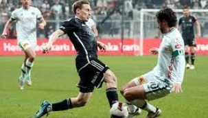 Beşiktaş Konyaspor'u 2-0 mağlup etti