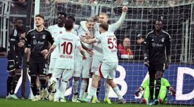 Spor yazarları, Beşiktaş - Galatasaray derbisini değerlendirdi