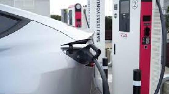 Elektrikli araçla yola çıkacaklara önemli uyarı!