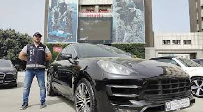 İstanbul'da lüks otomobil kaçakçılığı operasyonu: 20 kişi yakalandı