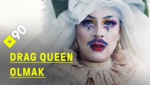 Drag queen Ahsen Gönülce: Mini etek giyme isteği, yaşanan acıların yanında mücadele nedeni olabilir mi?