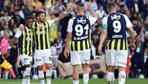 Fenerbahçe'de 11 isimle yollar ayrılıyor