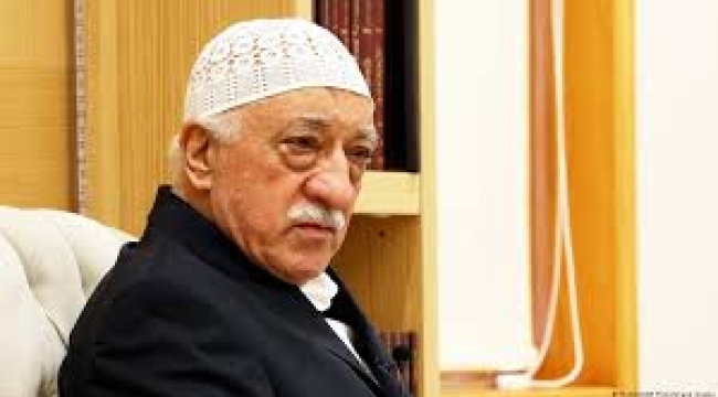 Fetullah Gülen ortaya çıktı.