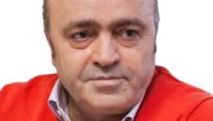 Görgüsüzler ve cahiller!