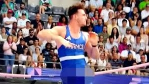 Cinsel organı yüzünden elenen sporcuya iş teklifı yapıldı