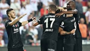 Siyah-Beyazlılar Samsun'dan 3 puanla döndü