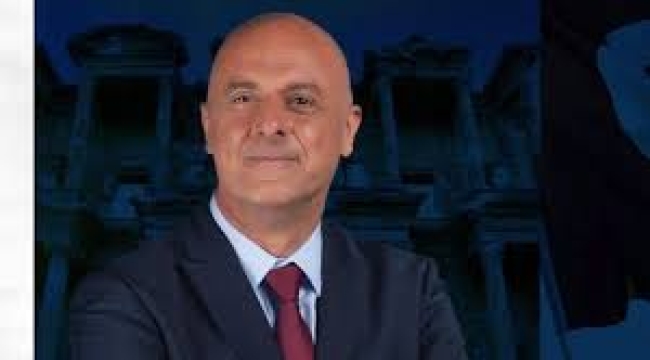 İYİ Parti'de Ümit Özlale partiden istifa etti