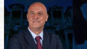 İYİ Parti'de Ümit Özlale partiden istifa etti
