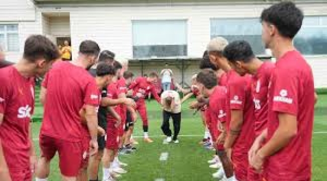 Kerem Aktürkoğlu Galatasaray'a veda etti