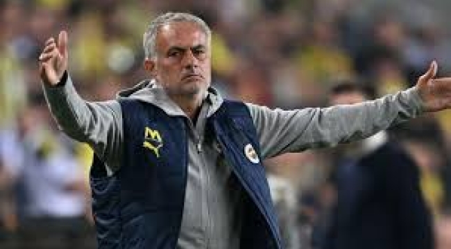 Jose Mourinho, İngiliz basınında manşetlerde: Yine rol çaldı