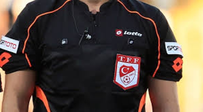 Profesyonel futbol hakemliği