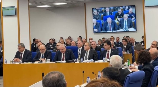Bakan Yaşar Güler'den 'teğmenlerin kılıçlı yemini' hakkında açıklama: Disiplinden taviz verilmeyecek!
