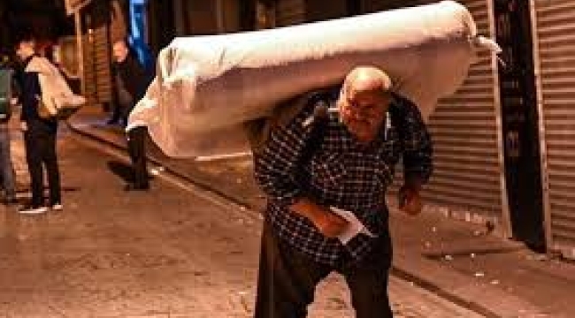 Emekliler çalışırken ölüyor