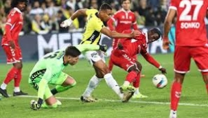 Fenerbahçe takibe devam etti! 4-0 Galip