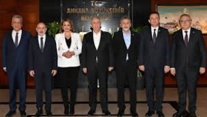 İmamoğlu'nun "kurultay" çıkışı CHP'de rahatsızlık yarattı; 