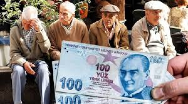 Bu kişilerin emekli aylığına ek zam gelecek!