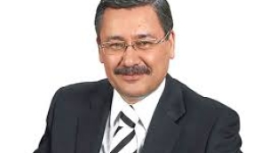 Gökçek terbiyesizlikte sınır tanımıyor