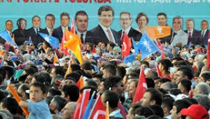 Son anketten çok tartışılacak sonuçlar! AK Parti ve MHP seçmeni ikiye bölündü…