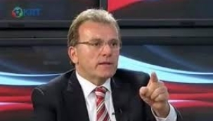 Dr. Vecdet Öz Muhalefet Partisi Genel Başkanı Sayın Özgür Özel'e soruyorum: 