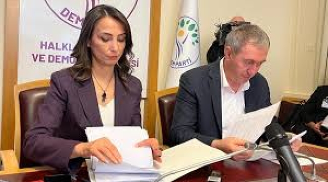 Terör örgütü PKK kongresinin toplanmasının ardından DEM Parti'den açıklama