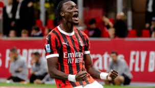 1,94 boyunda 171 gol 52 asist!