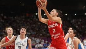 Potanın Perileri çeyrek finalde: Yunanistan'ı 83-72 ile geçtik