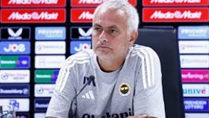 Mourinho, Ali Koç yönetimini topa tuttu! ‘Tanımıyorum, belki kulüp içerisinde…’