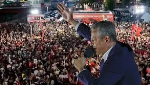 Özel'den Üsküdar'da dikkat çeken AK Parti çıkışı! "Kendi iç kavgasında boğulacak"