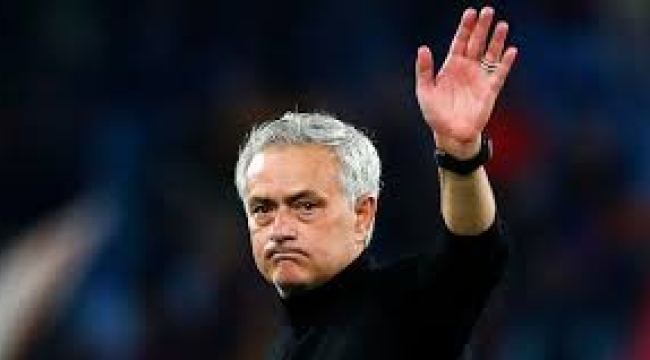 Resmen açıklandı: Fenerbahçe'de Mourinho gönderildi