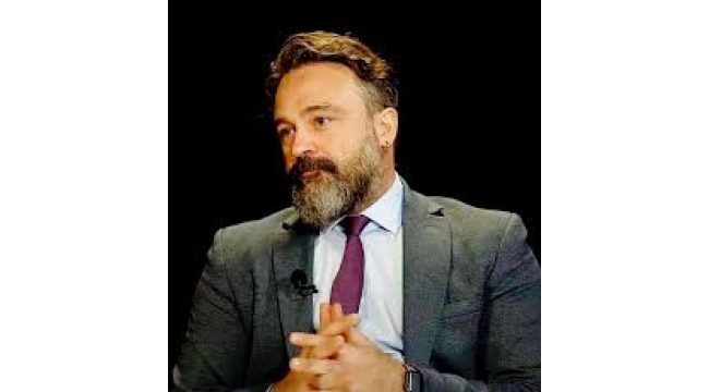 Sahte diplomalar, gerçek hayatlar