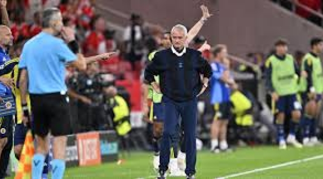 Spor yazarları Benfica-Fenerbahçe maçını değerlendirdi "Savaştan kaçan general"